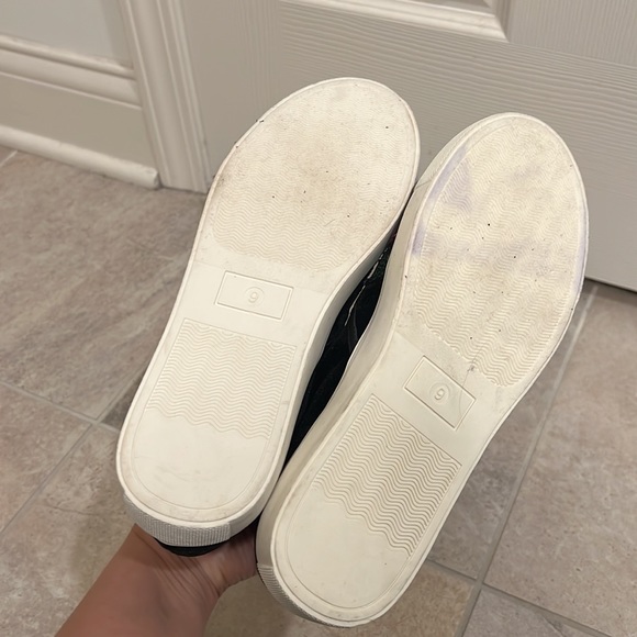 Steve Madden Sneakers - Picture 5 of 7